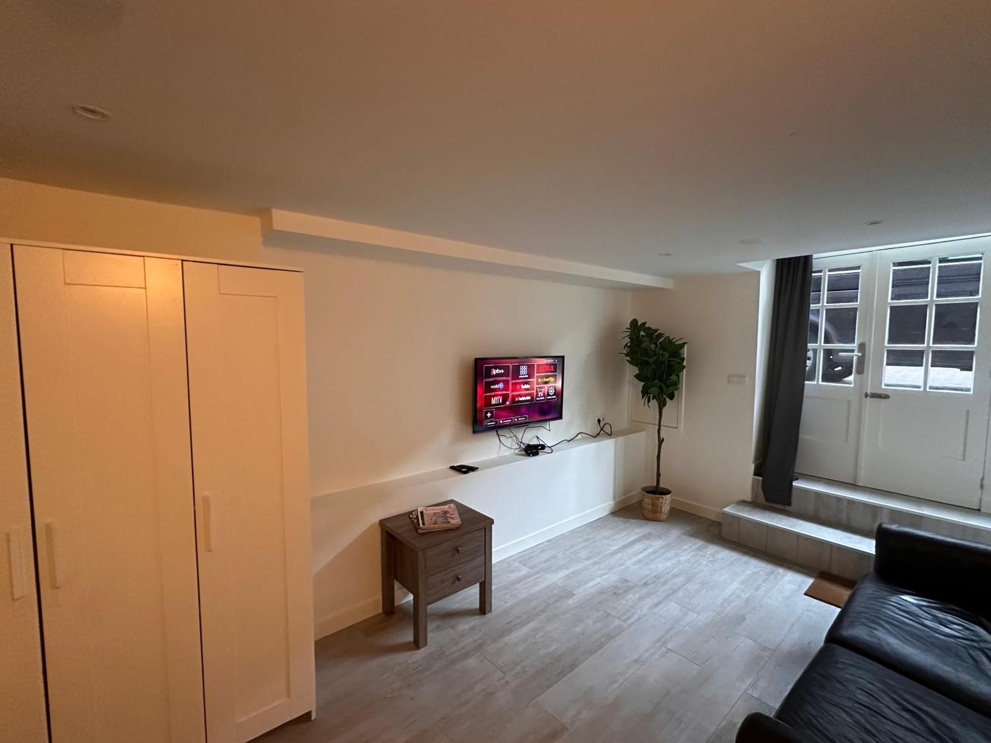 House With 2 Private Independent Studio's 120 M2 Ámsterdam